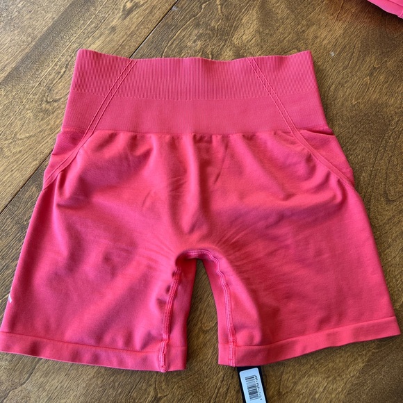 Oneractive set!!
NEW WITH TAGS - Picture 4 of 7